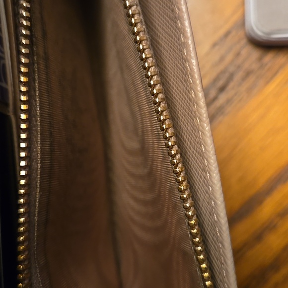 Authentic Neutrals Saffiano Cuir Leather Continental Wallet. - Picture 15 of 16